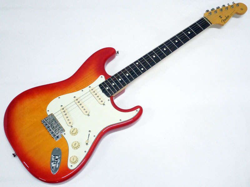 Fender Japan フェンダー ジャパン ST62 / CS < Used / 中古品 > | ワタナベ楽器店 大阪店