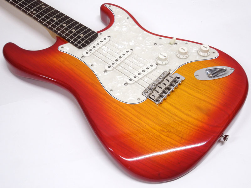 Vanzandt ヴァンザント STV-R3 Flame Neck LTD SPECIAL / Cherry Sunburst / Rosewood  FingerBoard #8532 | ワタナベ楽器店 大阪店