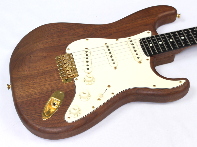 Fender Japan ( フェンダー ジャパン ) ST62-115 WAL - 1985年製超貴重