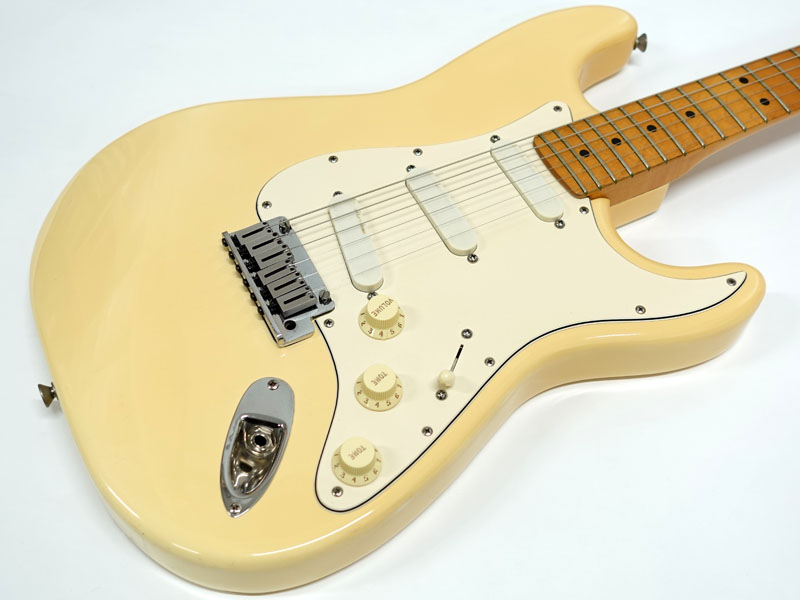 Fender USA フェンダーUSA USA Strat Plus / VWH < Used / 中古品 > | ワタナベ楽器店 大阪店