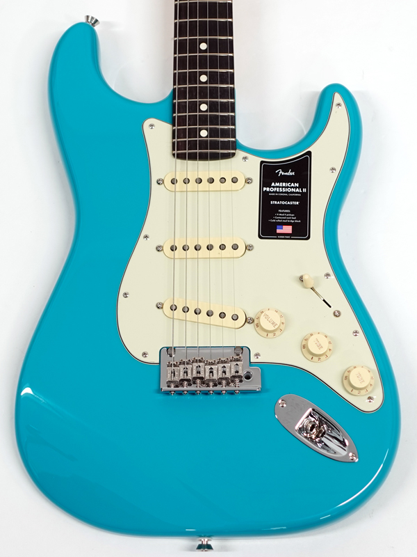Fender ( フェンダー ) American Professional II Stratocaster Miami 