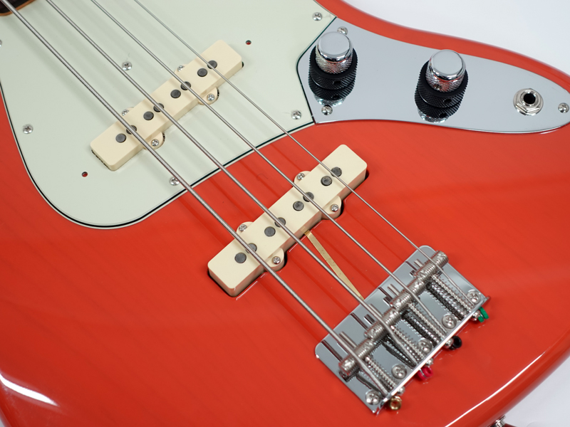 Fender ( フェンダー ) SCANDAL Tomomi Jazz Bass / Clear Fiesta