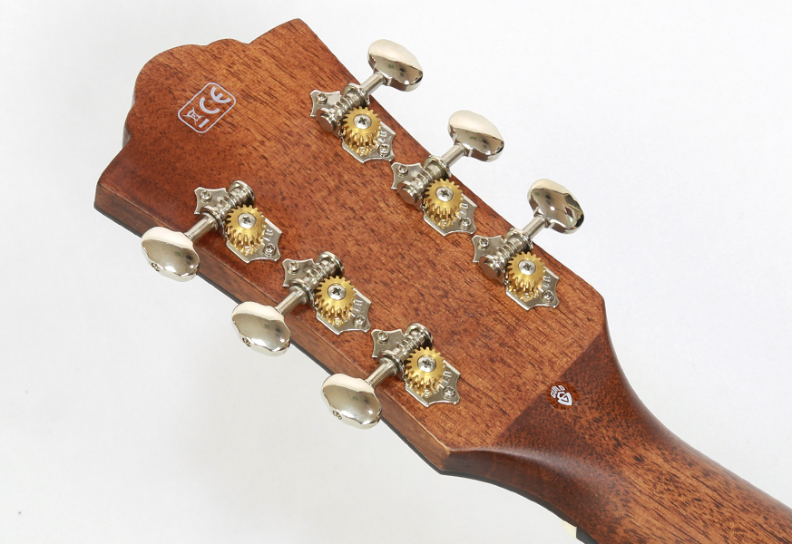 在庫最新作morris モーリス　アコースティックギター　MG650 トップ単板 ギター