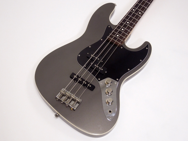 fender japan AJB ドルフィングレー-