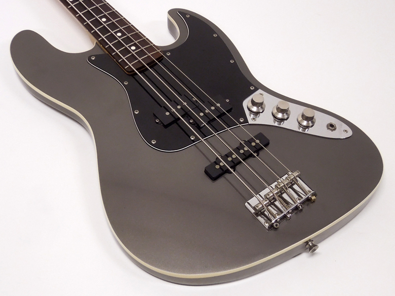 fender japan AJB ドルフィングレー-