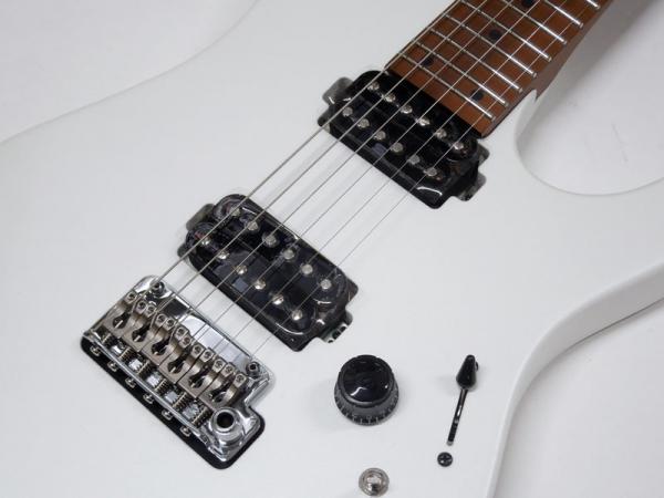 Ibanez ( アイバニーズ ) AZ2402 Pearl White Flat | ワタナベ楽器店